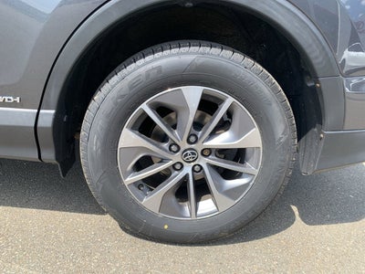 2016 Toyota RAV4 Hybrid XLE