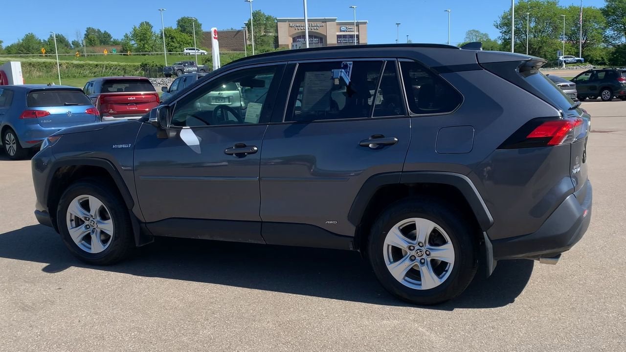 2021 Toyota RAV4 XLE