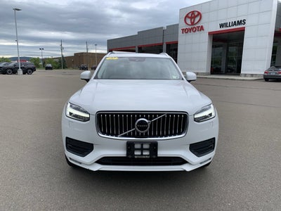 2022 Volvo XC90 T5 Momentum