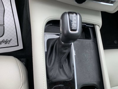 2022 Volvo XC90 T5 Momentum