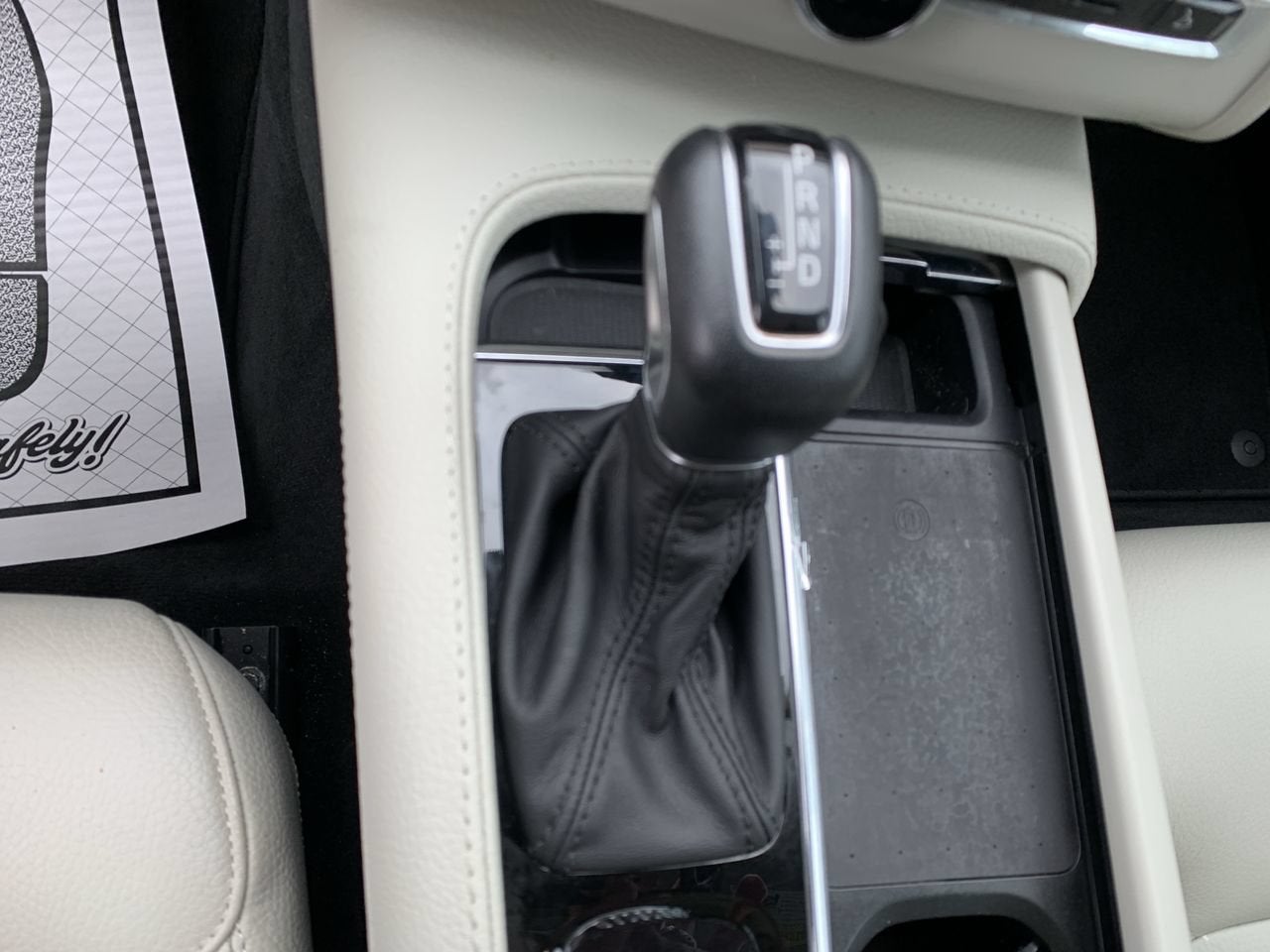 2022 Volvo XC90 T5 Momentum