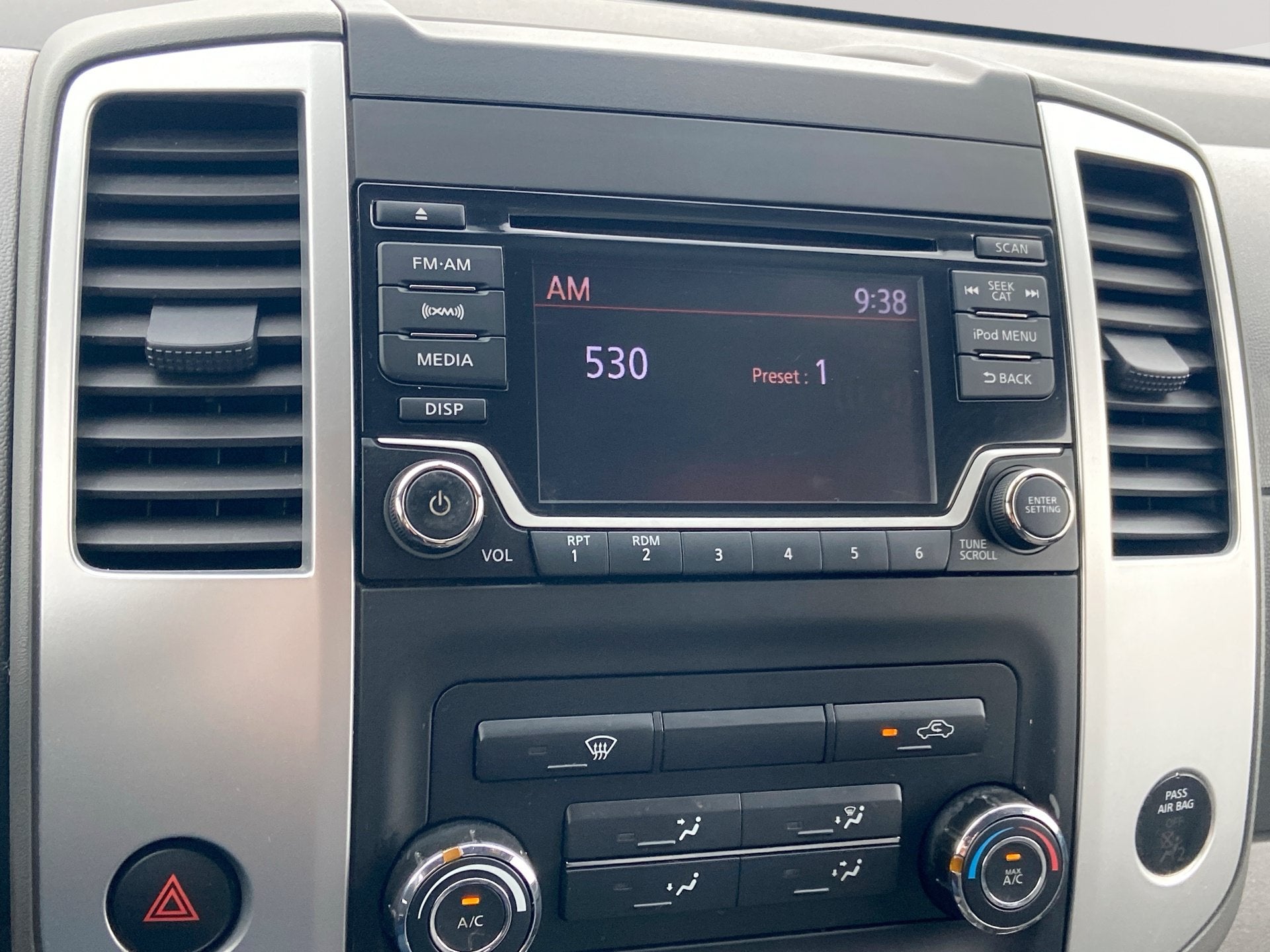 2017 Nissan Frontier SV V6
