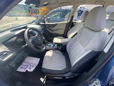 2022 Subaru Forester Base