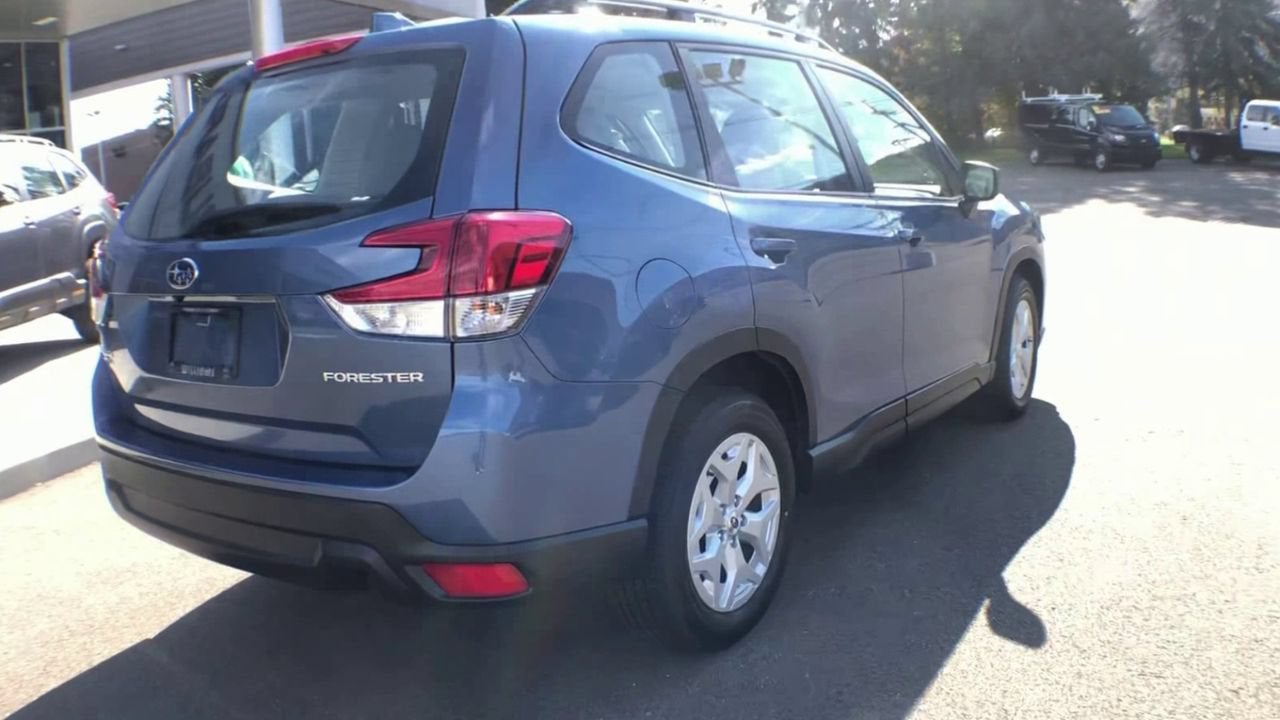 2023 Subaru Forester Base