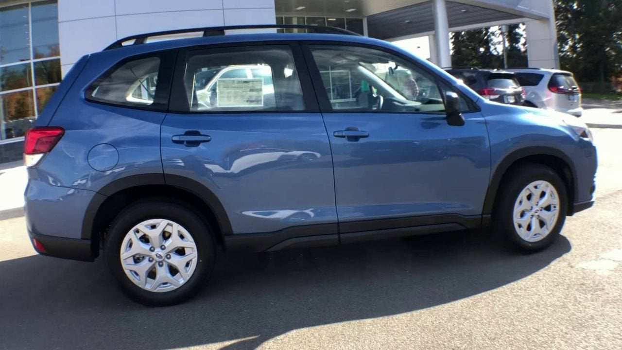 2023 Subaru Forester Base