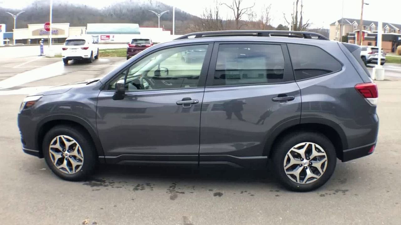 2024 Subaru Forester Premium