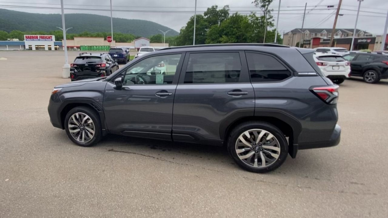 2025 Subaru Forester Touring Hybrid