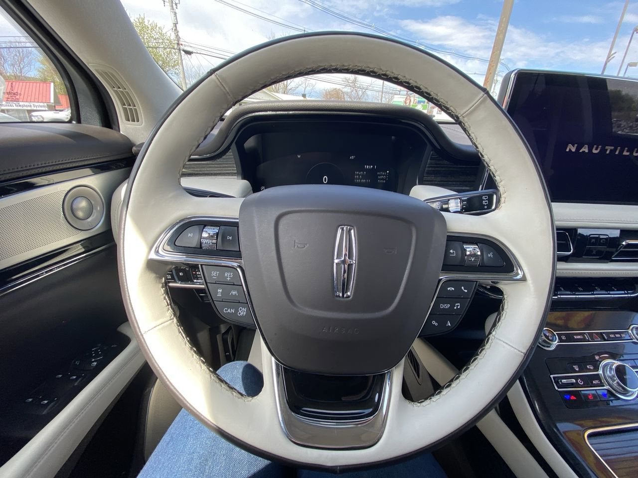 2023 Lincoln Nautilus Black Label