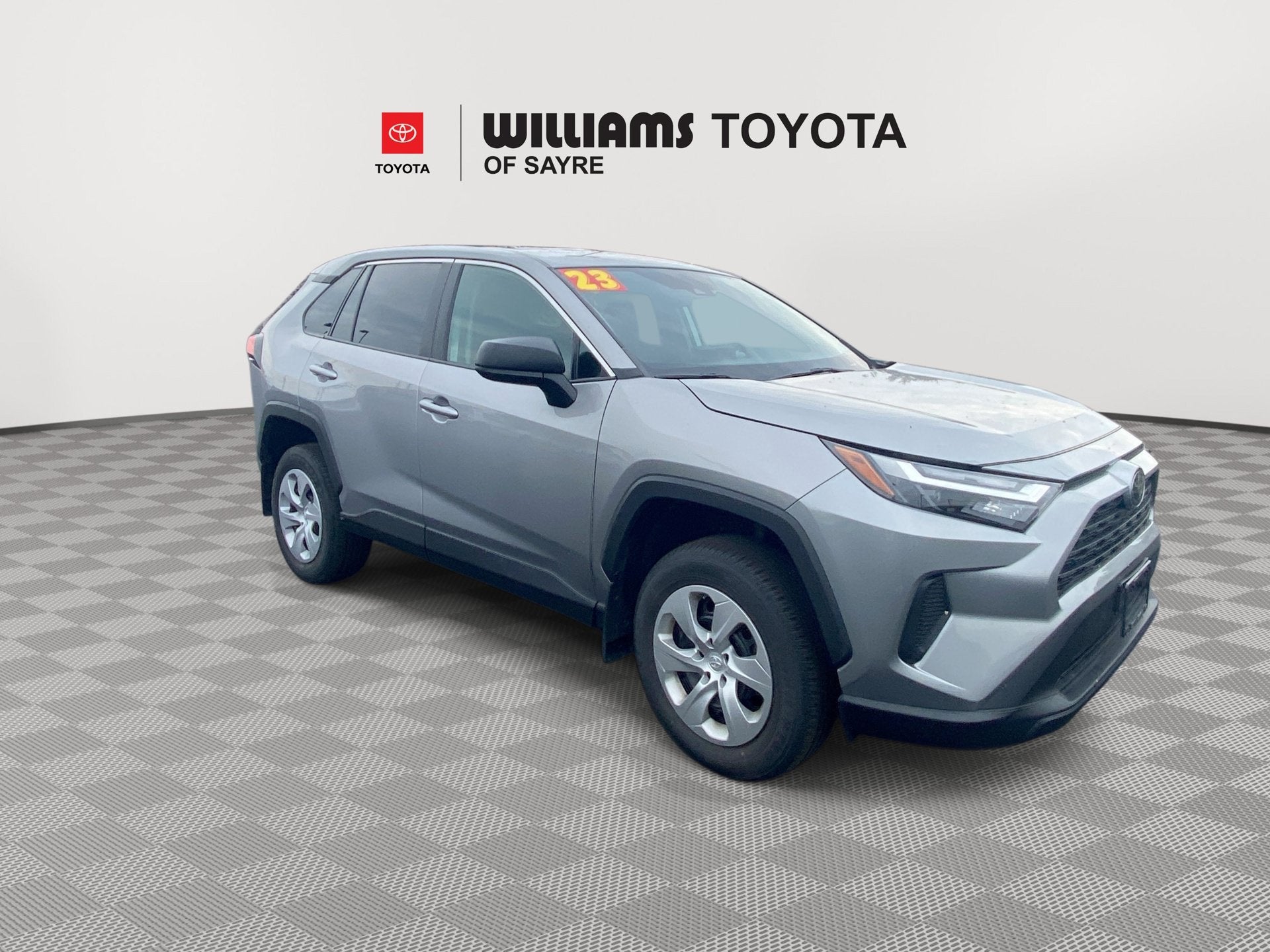 2023 Toyota RAV4 LE