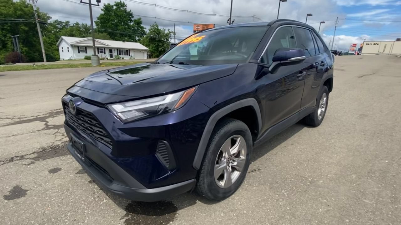 2022 Toyota RAV4 XLE
