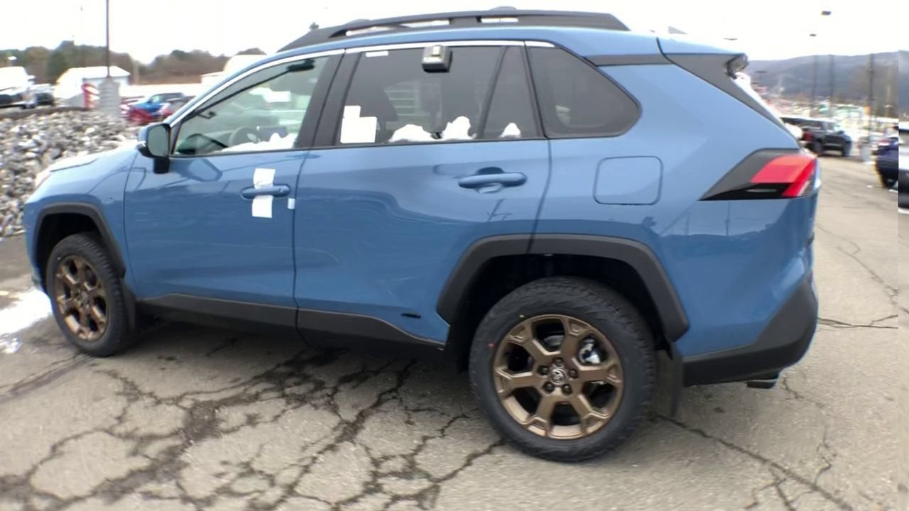 2023 Toyota RAV4 Hybrid Woodland