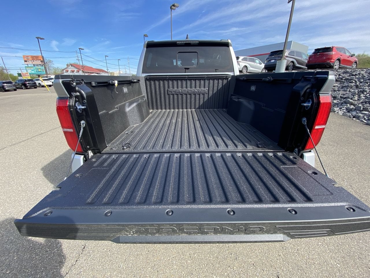 2024 Toyota Tacoma 4WD SR5
