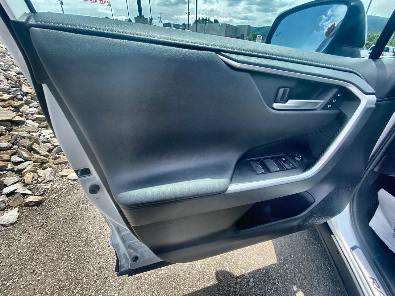 2023 Toyota RAV4 Hybrid Limited