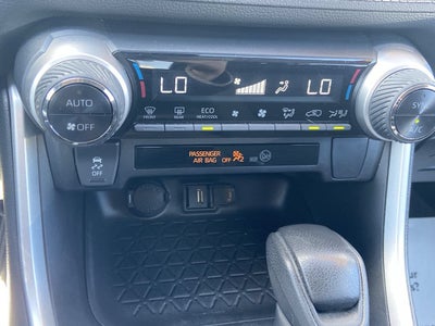 2022 Toyota RAV4 Hybrid LE