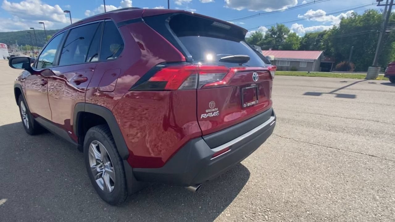 2022 Toyota RAV4 Hybrid LE