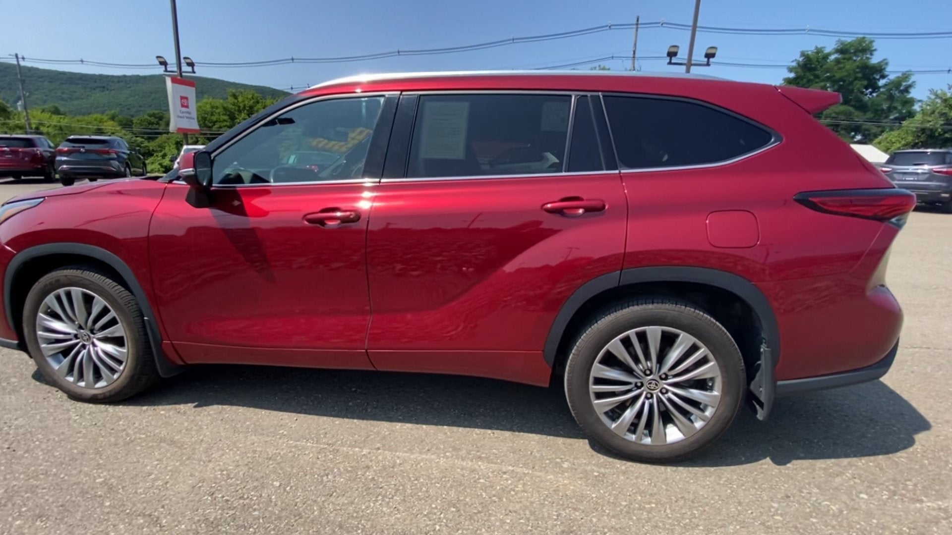 2022 Toyota Highlander Platinum