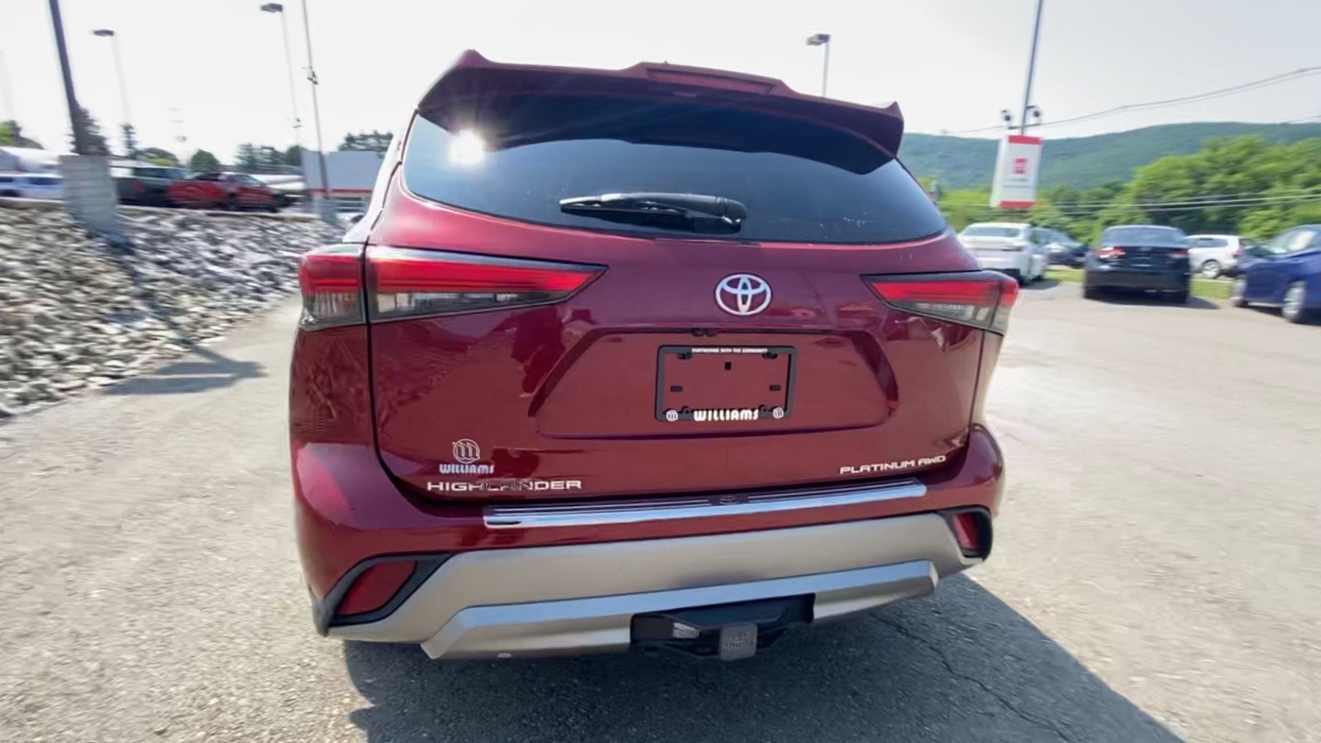 2022 Toyota Highlander Platinum