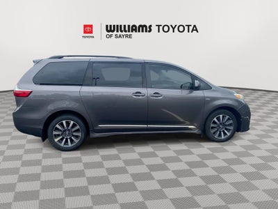 2019 Toyota Sienna LE