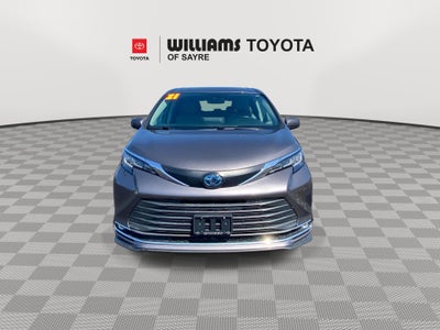 2021 Toyota Sienna XLE