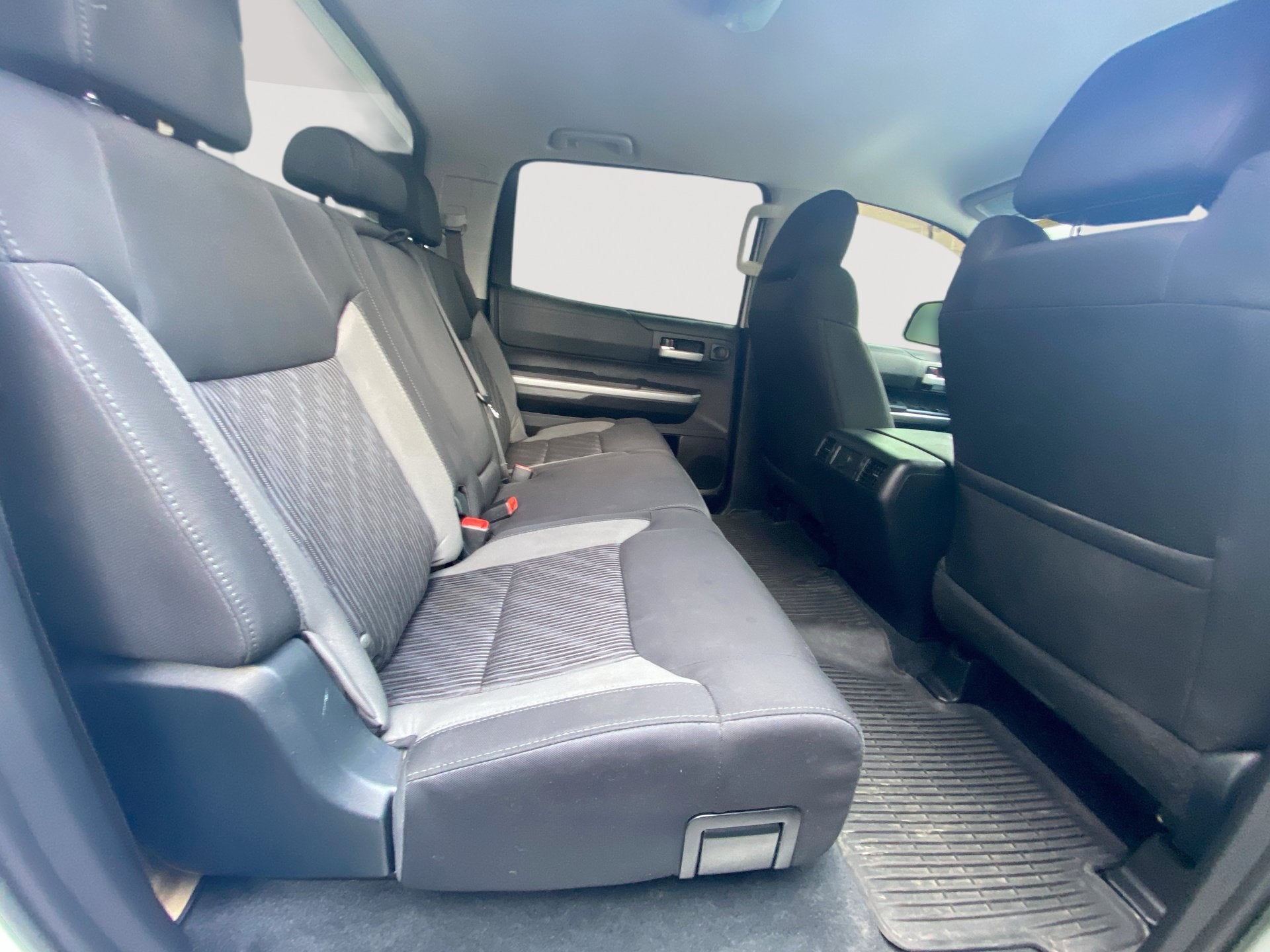 2017 Toyota Tundra 4WD SR5