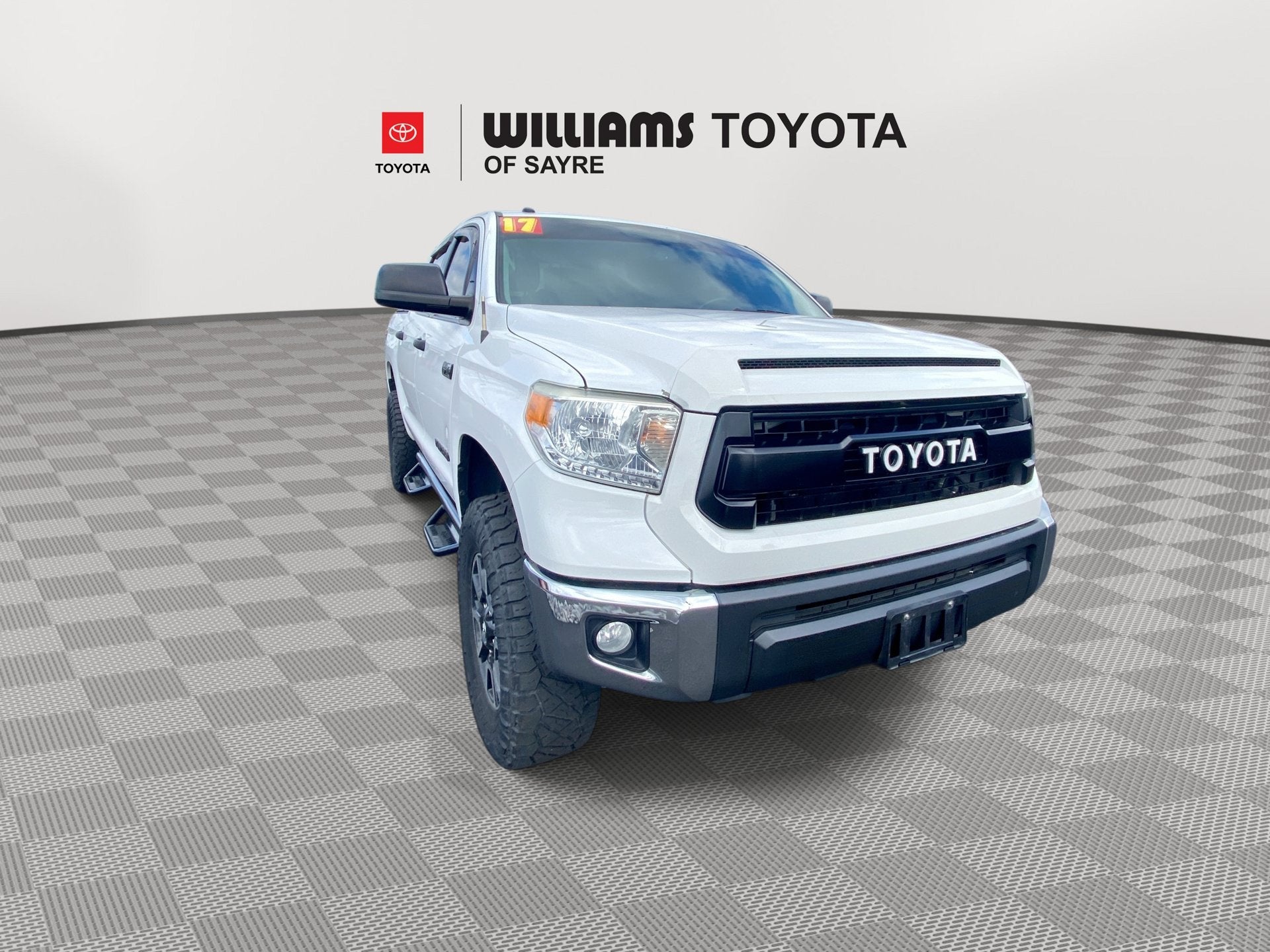 2017 Toyota Tundra 4WD SR5