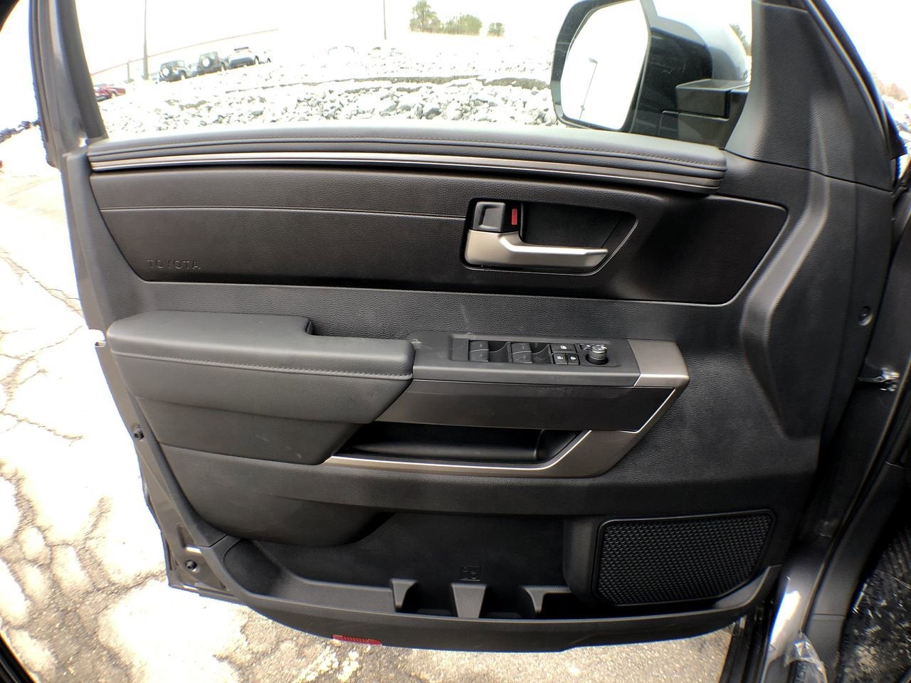 2023 Toyota Tundra 4WD SR5