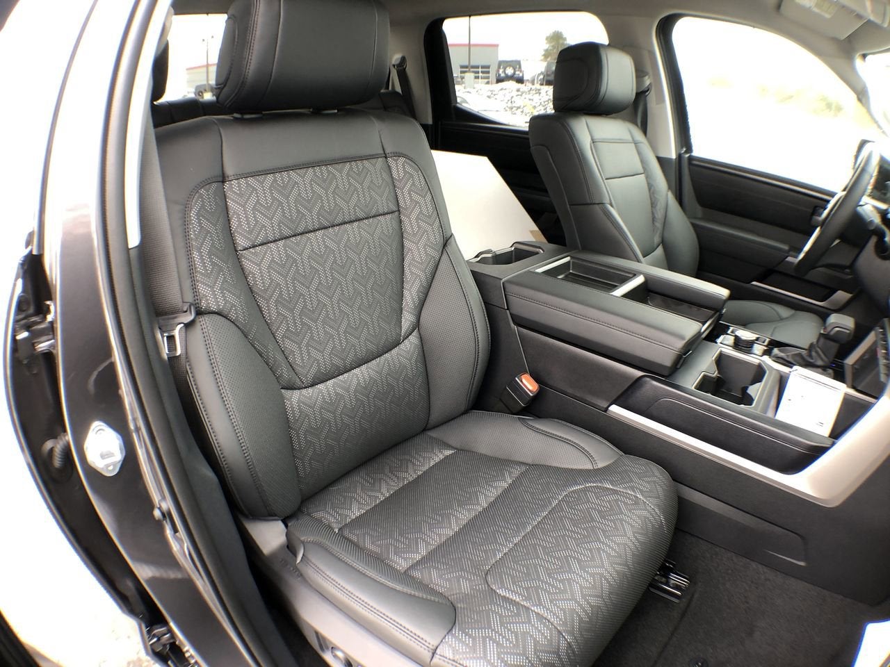 2023 Toyota Tundra 4WD SR5