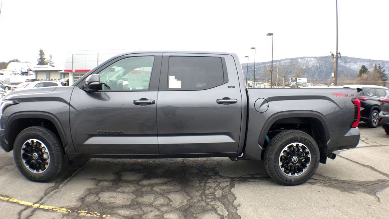 2023 Toyota Tundra 4WD SR5