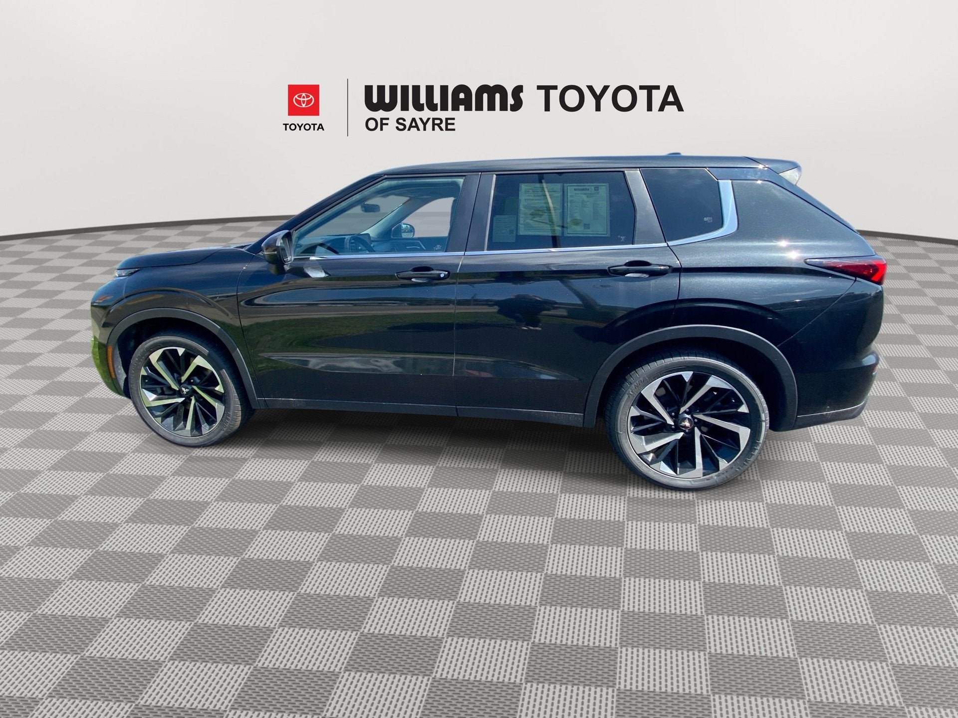 2022 Mitsubishi Outlander ES