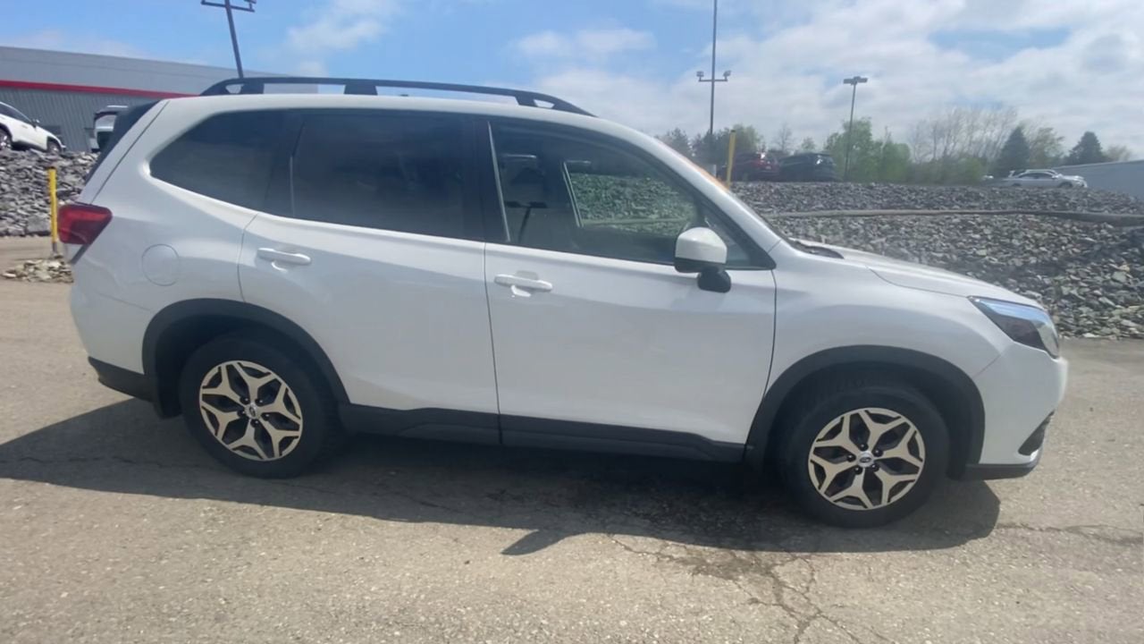 2024 Subaru Forester Premium