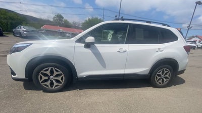 2024 Subaru Forester Premium