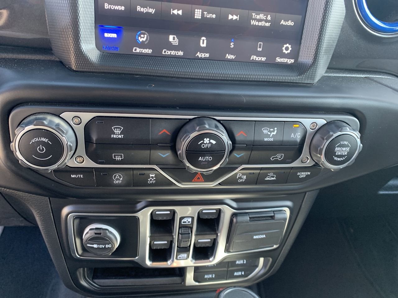 2022 Jeep Wrangler Unlimited Sahara Altitude