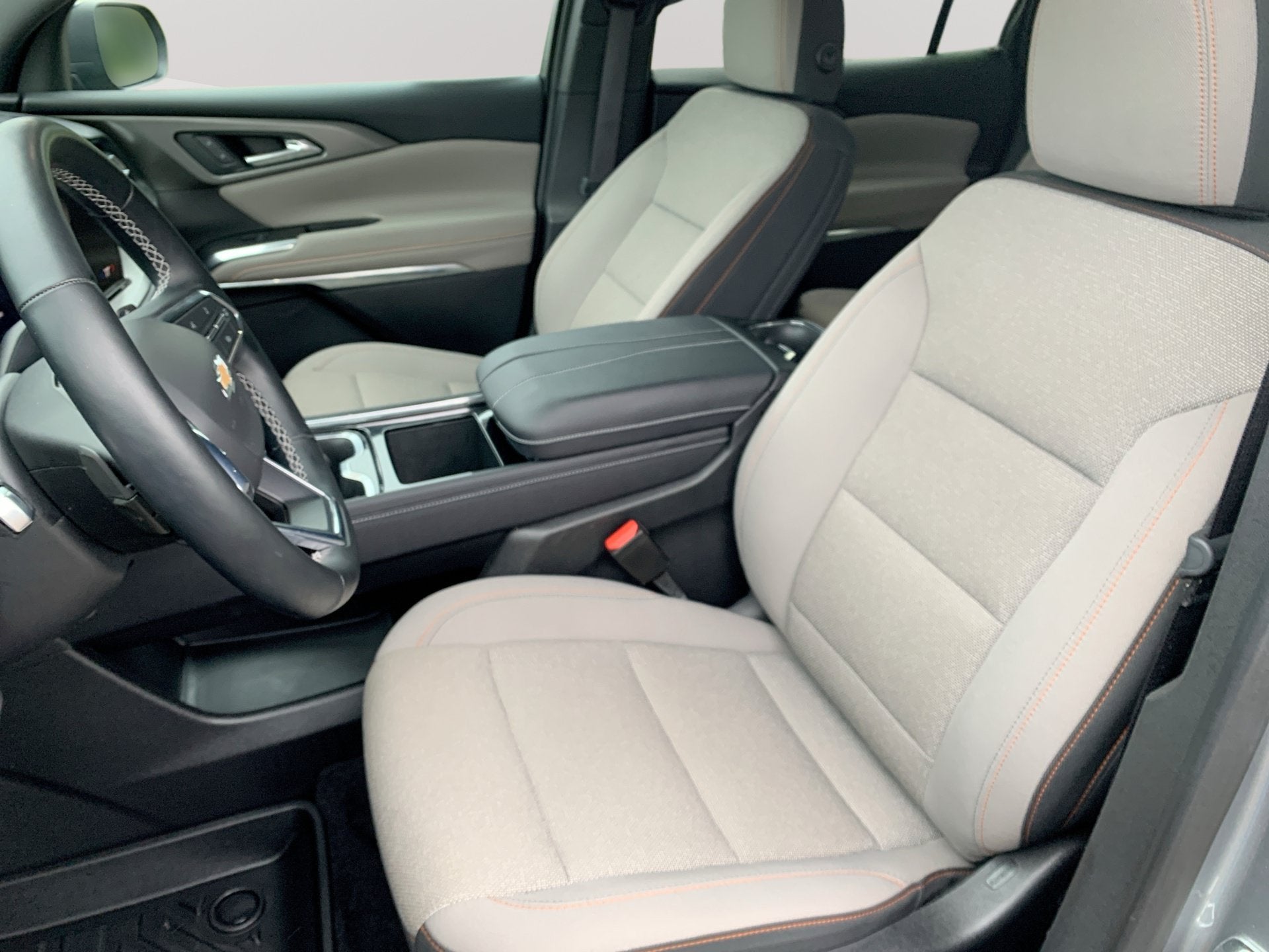 2025 Chevrolet Traverse AWD LT