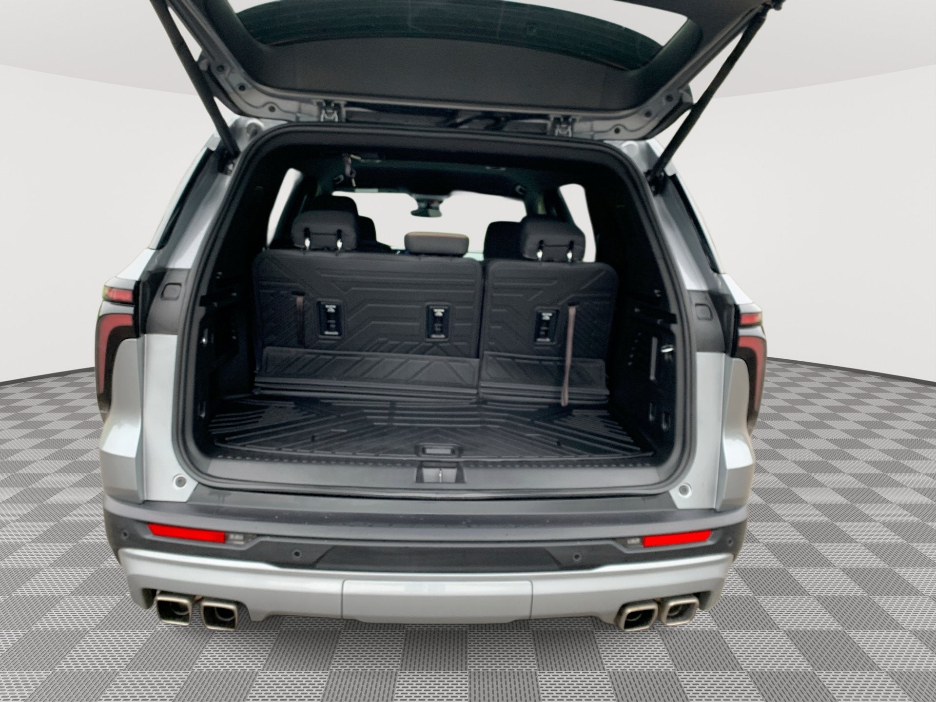 2025 Chevrolet Traverse AWD LT