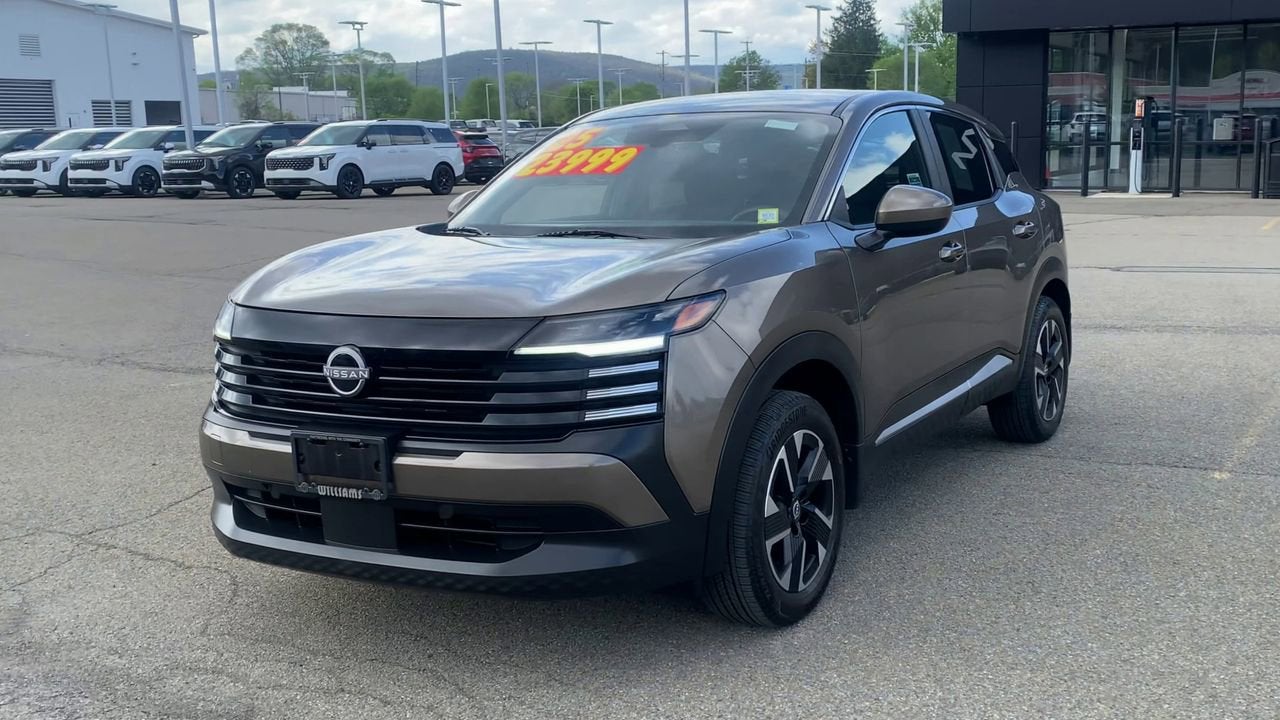 2025 Nissan Kicks SV