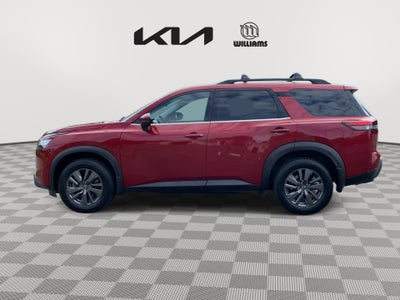 2022 Nissan Pathfinder SV