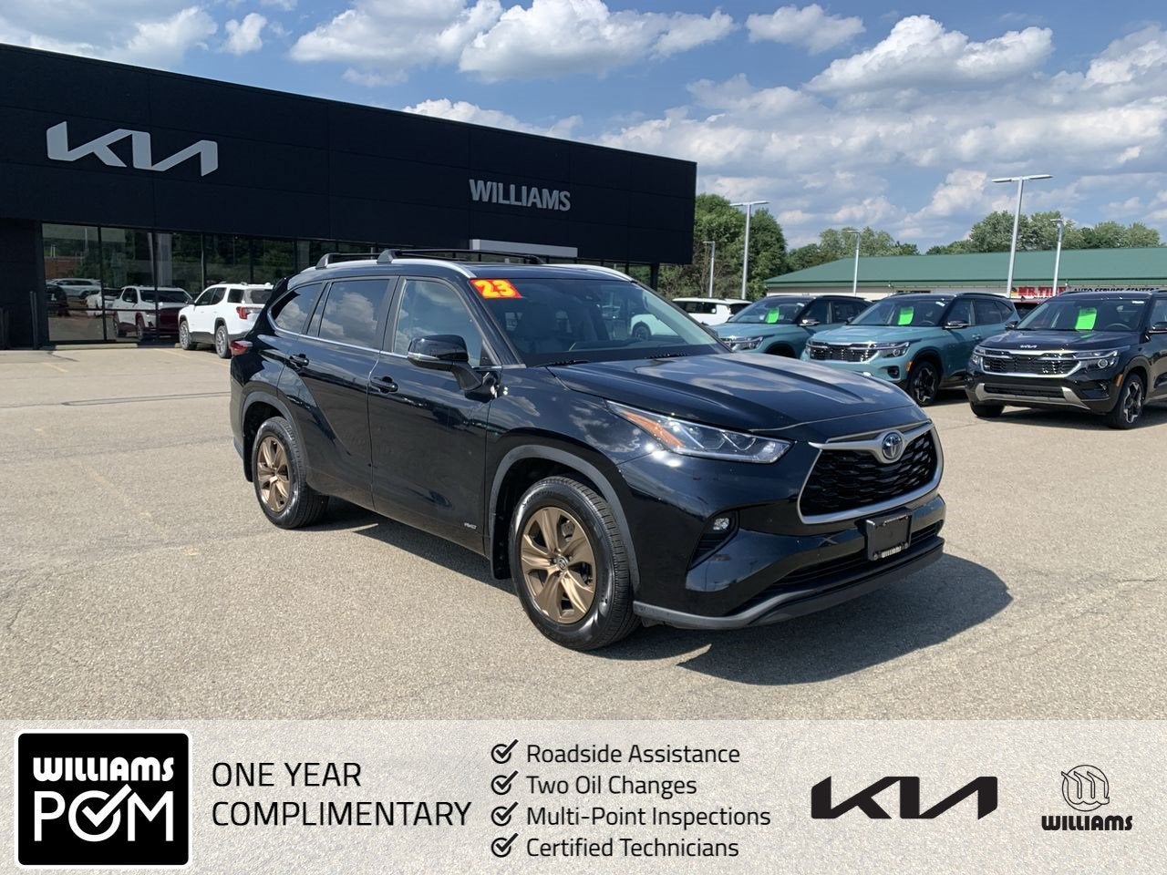 2023 Toyota Highlander Hybrid Bronze Edition