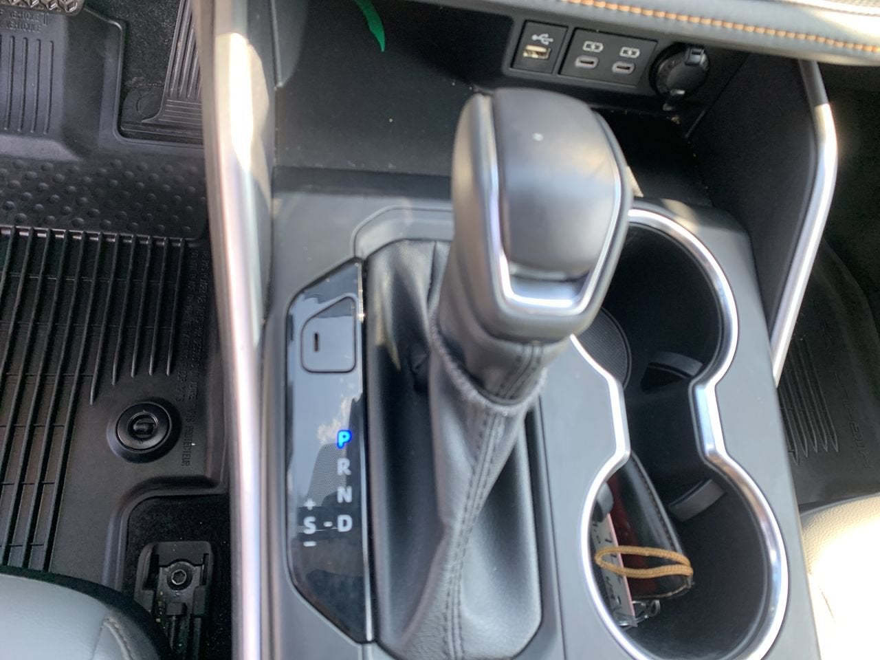 2023 Toyota Highlander Hybrid Bronze Edition
