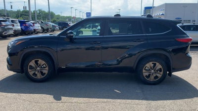 2023 Toyota Highlander Hybrid Bronze Edition