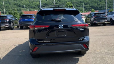 2023 Toyota Highlander Hybrid Bronze Edition