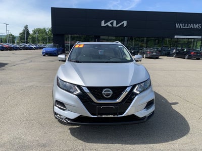 2022 Nissan Rogue Sport SV
