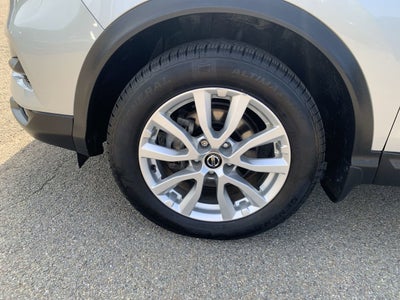 2022 Nissan Rogue Sport SV