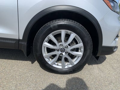 2022 Nissan Rogue Sport SV