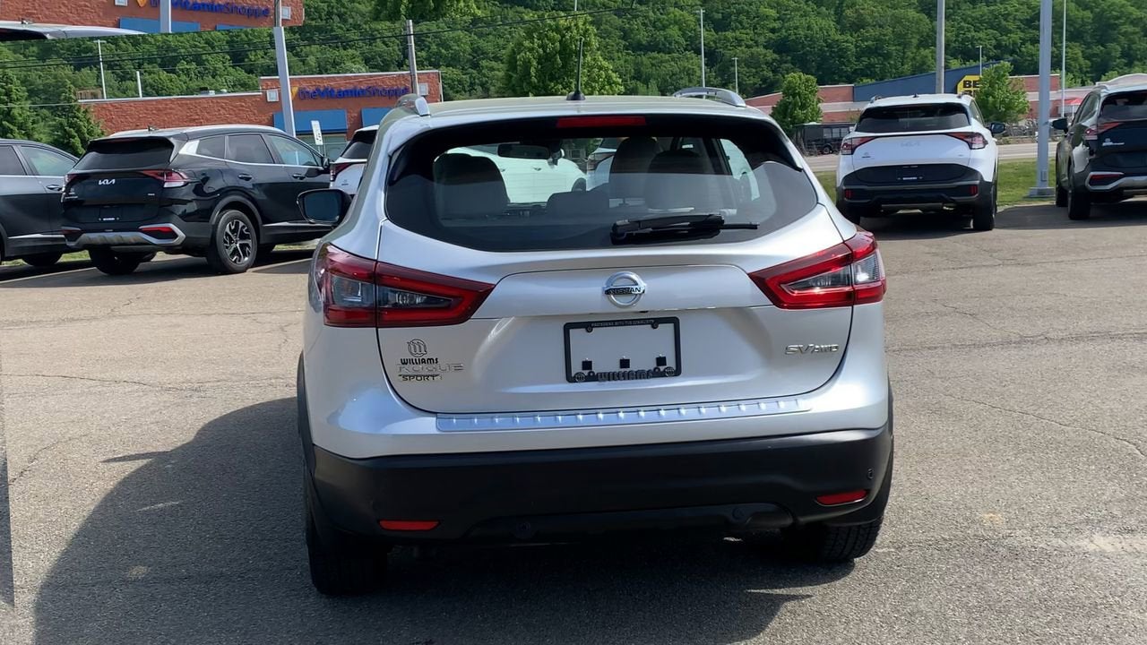 2022 Nissan Rogue Sport SV