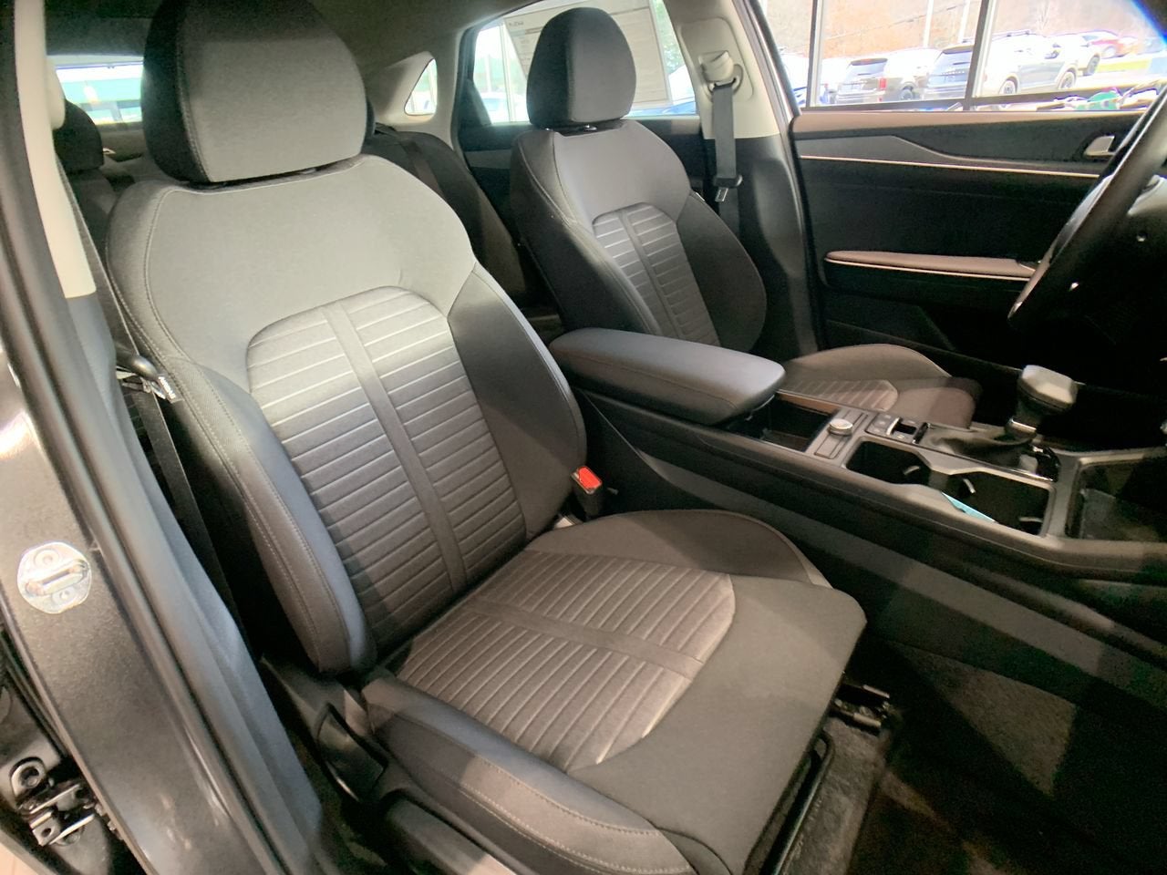 2025 Kia K5 LXS