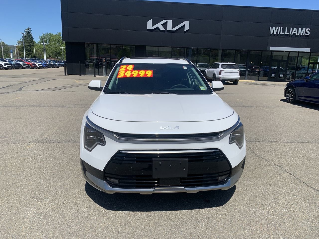2024 Kia Niro Plug-In Hybrid SX Touring