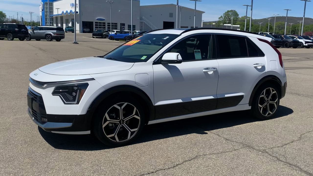 2024 Kia Niro Plug-In Hybrid SX Touring