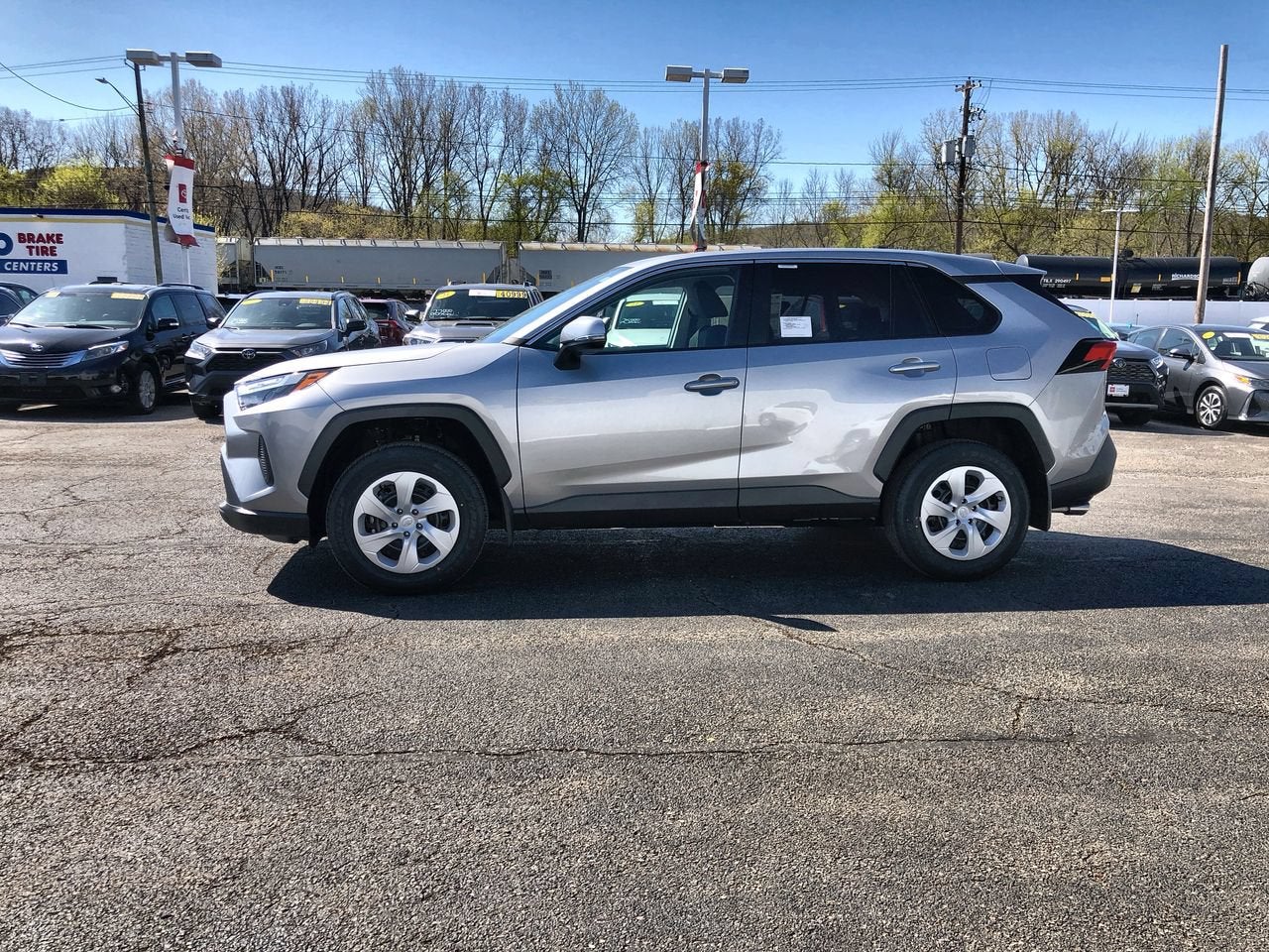 2024 Toyota RAV4 LE