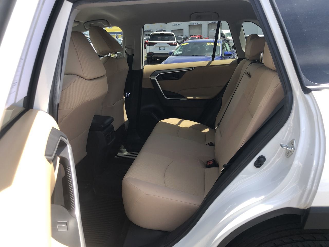 2022 Toyota RAV4 LE