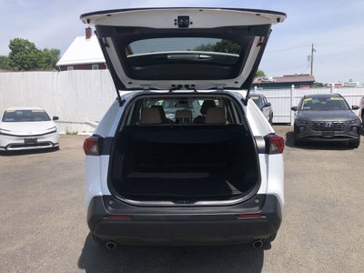 2022 Toyota RAV4 LE